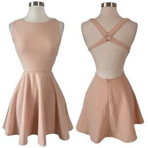 NWT NBD Revolve Rory Cutout O Ring Criss Cross Back in Light Peach Sz.